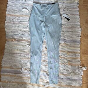 NWT Zelos Full Length Silver Shimmering Leggings Size Small